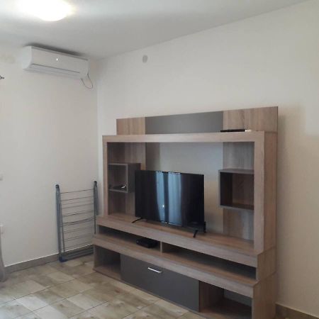 Apartmani Viza Рисан Экстерьер фото
