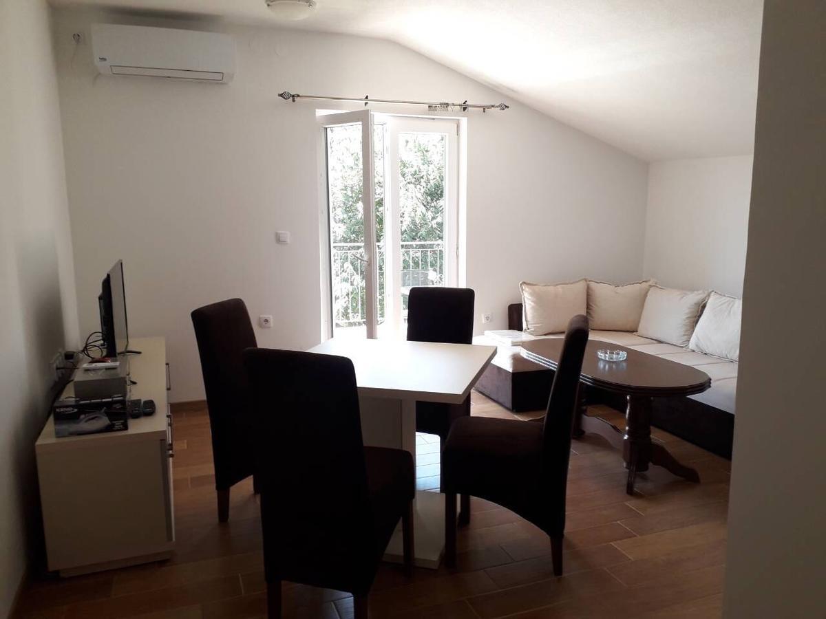 Apartmani Viza Рисан Экстерьер фото